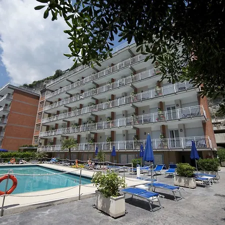 Angelina Hotel apartamentowy Maiori