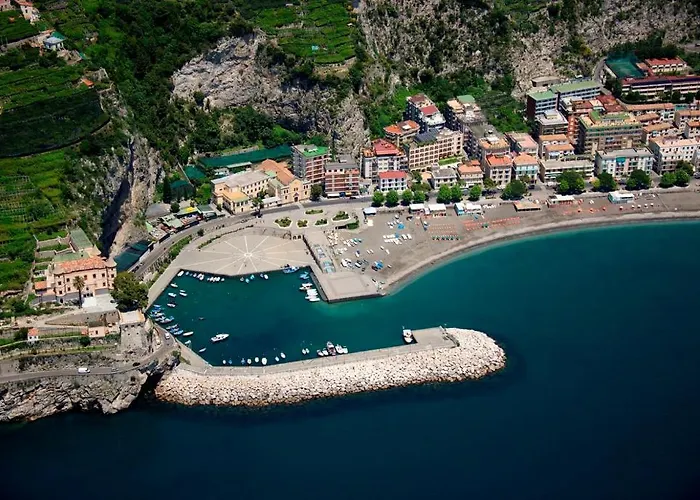 Angelina Aparthotel